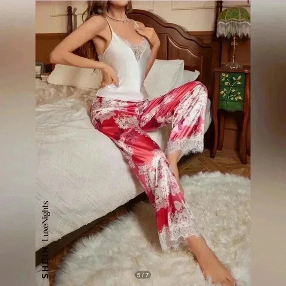 Shein LuxeNights Women's Floral Printed Lace Patchwork Pajama Set - Picture 5 of 7